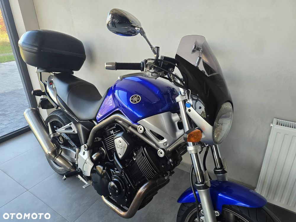 Yamaha BT - 28