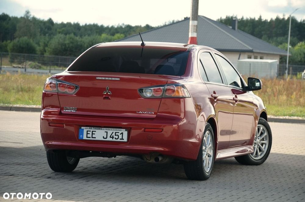 Mitsubishi Lancer - 10