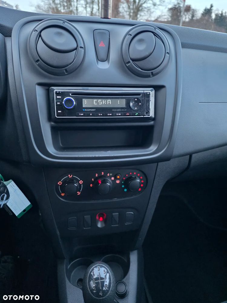 Dacia Logan 1.2 16V 75 Laureate - 24