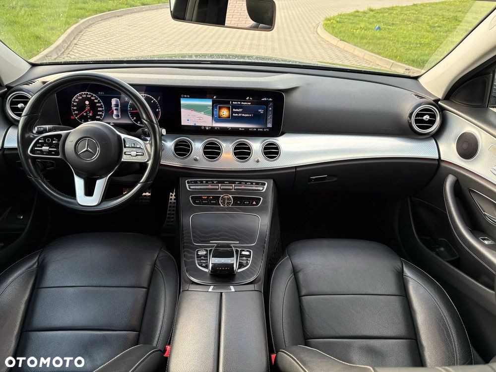 Mercedes-Benz Klasa E 220 d 4Matic 9G-TRONIC Exclusive - 10
