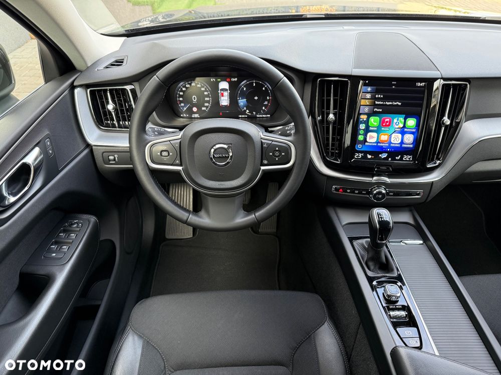 Volvo XC 60 D3 Drive-E Momentum - 19