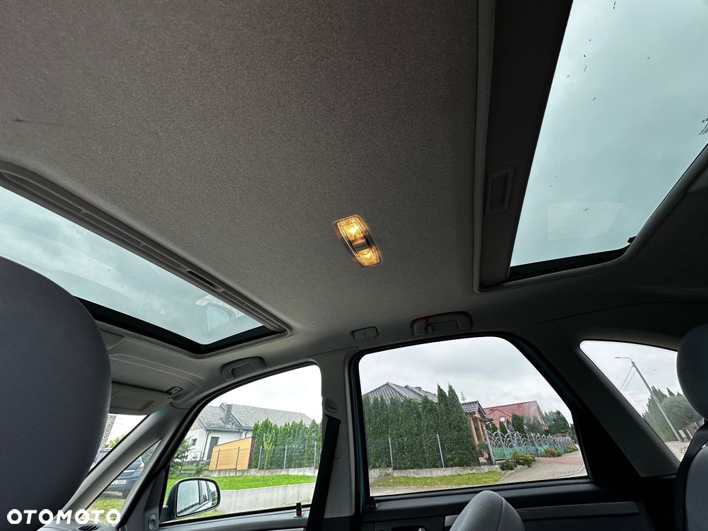 Opel Meriva 1.8 16V Cosmo - 26