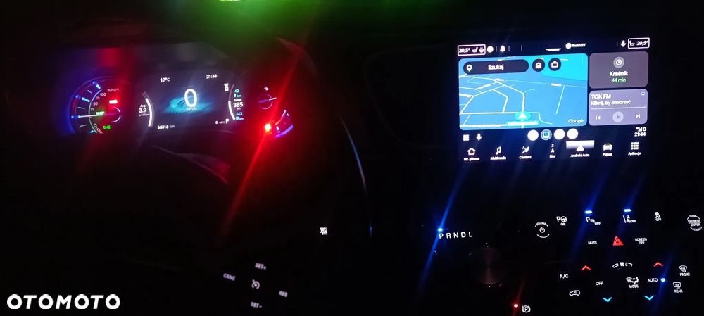 Chrysler Pacifica - 16