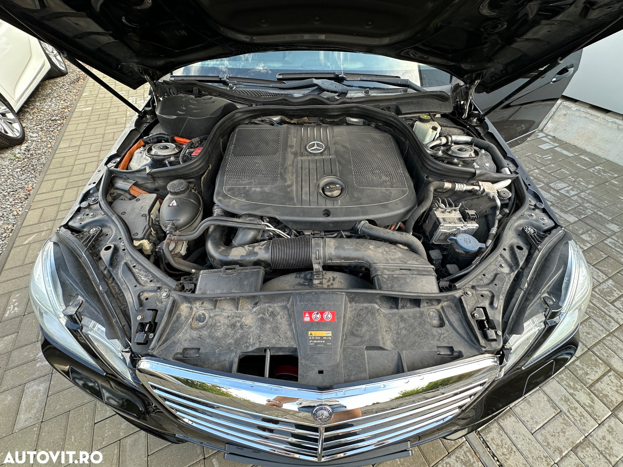 Mercedes-Benz E 300 BlueTEC HYBRID 7G-TRONIC Avantgarde - 30