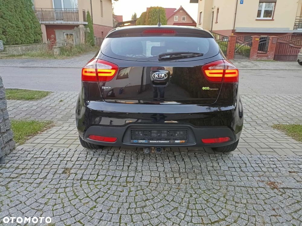 Kia Rio 1.4 Dream Team Edition - 6