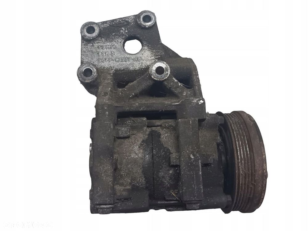 sprężarka klimatyzacji kompresor łapa mocowanie Ford Escort XS4H-19D629-JA - 1