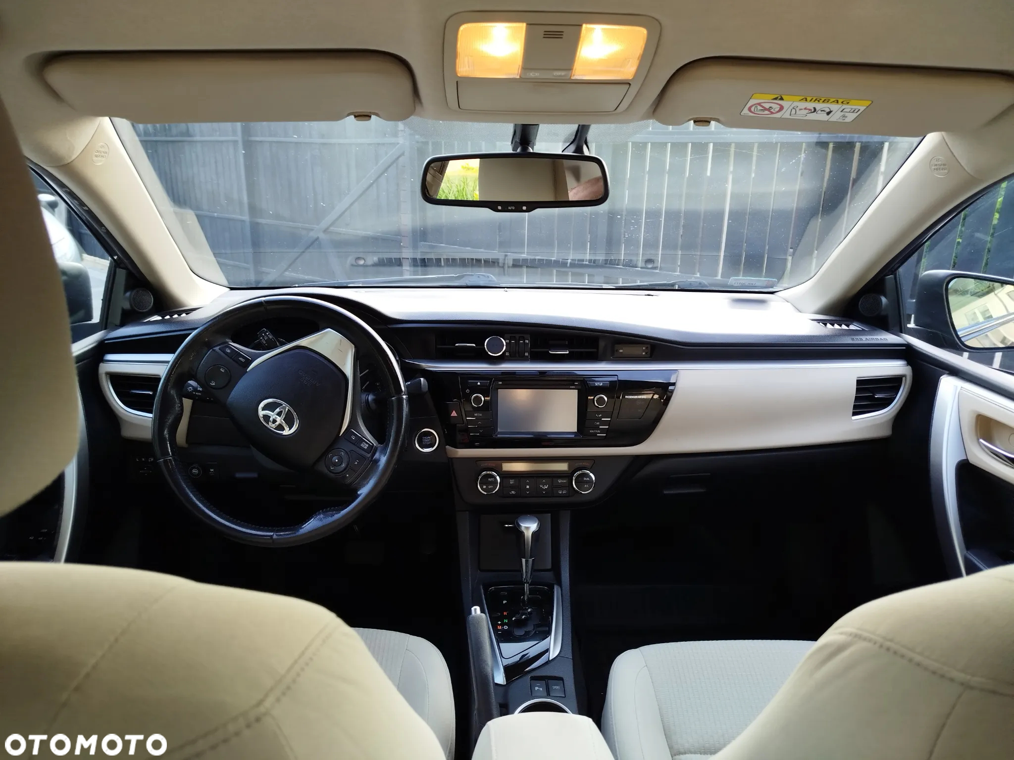Toyota Corolla - 13