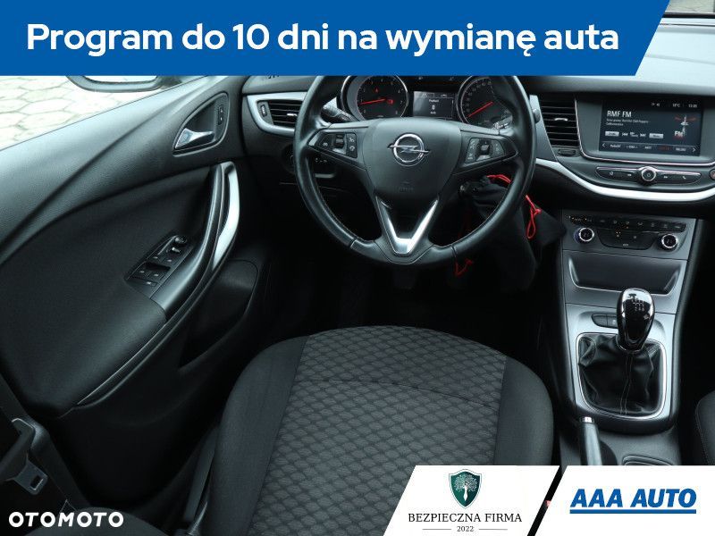 Opel Astra - 9