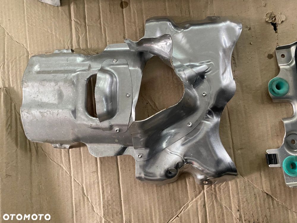 OSŁONY TERMICZNE SILNIKA N63B44D BMW G30 G11 G15 - 4