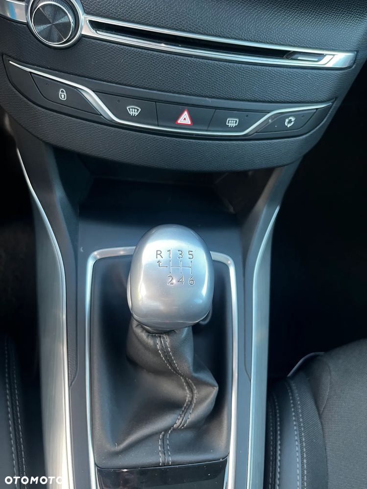 Peugeot 308 BlueHDi FAP 130 Stop & Start Allure Pack - 25