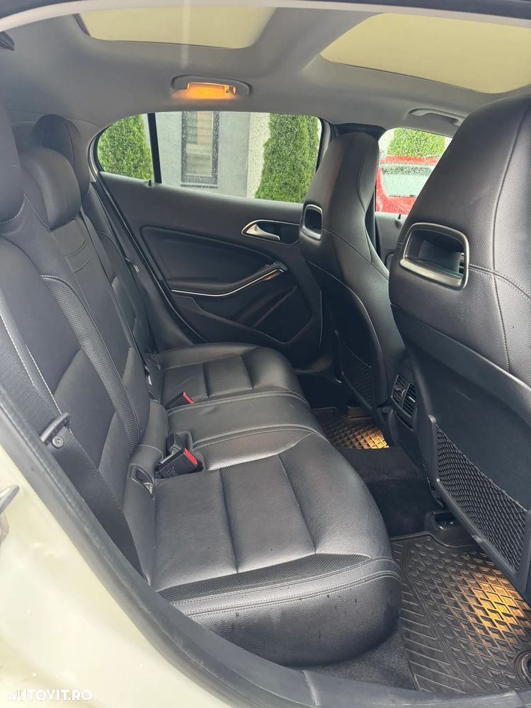 Mercedes-Benz GLA 250 4MATIC Aut. - 13