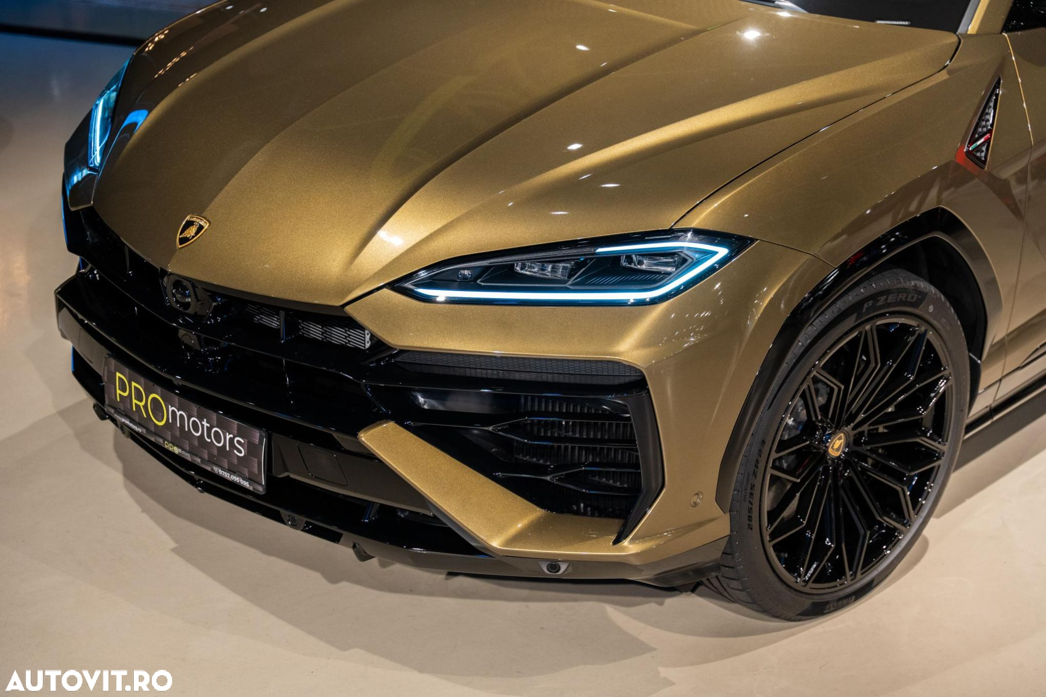 Lamborghini URUS - 2