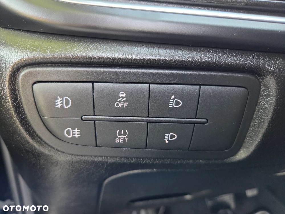 Fiat Tipo 1.6 MultiJet DCT Lounge - 23