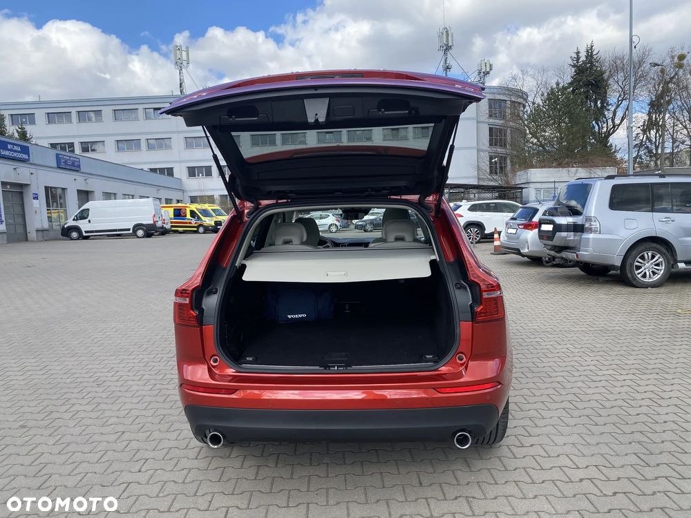 Volvo XC 60 D4 Momentum - 13