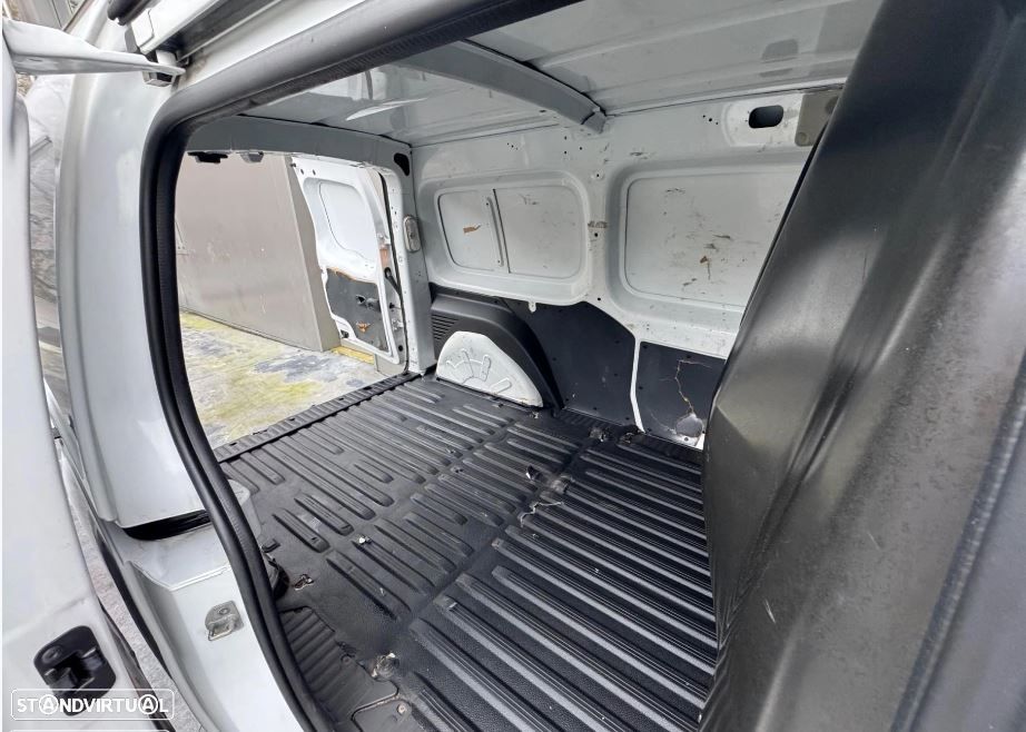 Renault KANGOO MAXI - 11