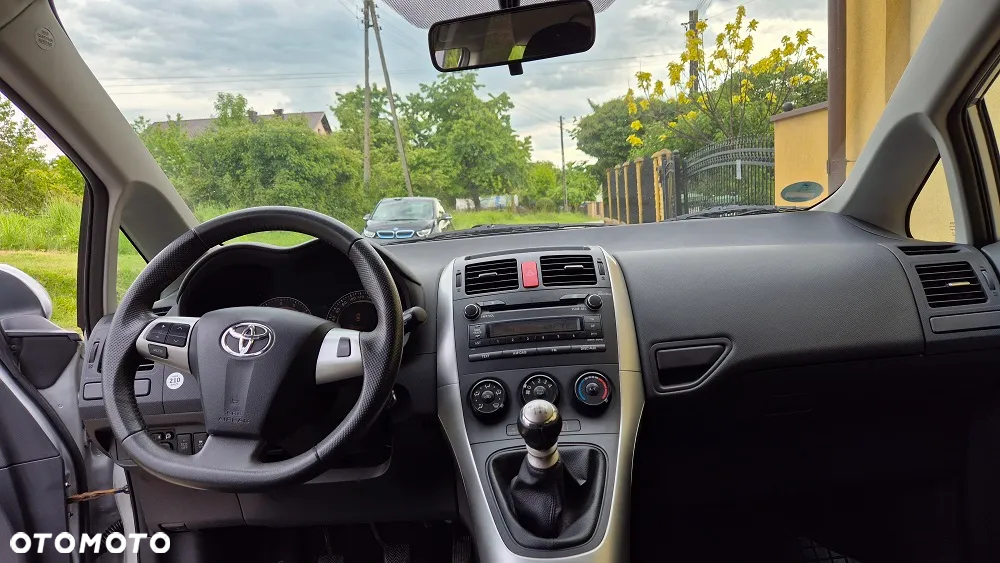 Toyota Auris 1.33 VVT-i Life - 4