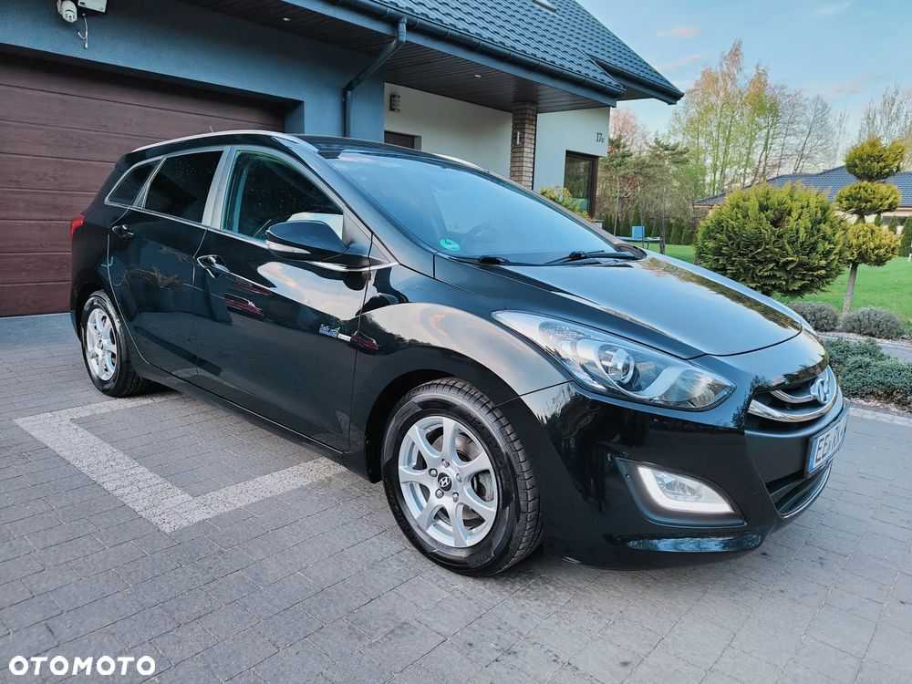 Hyundai i30 blue Kombi 1.6 GDi Style - 36