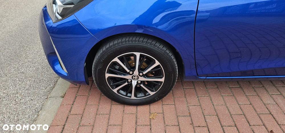 Toyota Yaris 1.5 Premium - 10