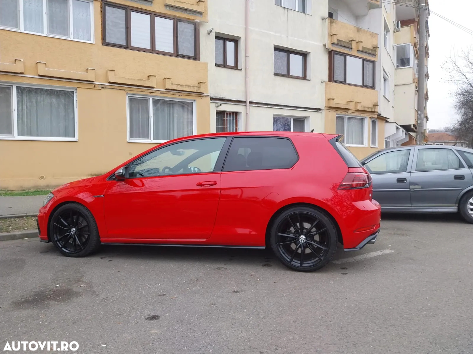 Volkswagen Golf 2.0 TSI DSG 4Motion R - 5