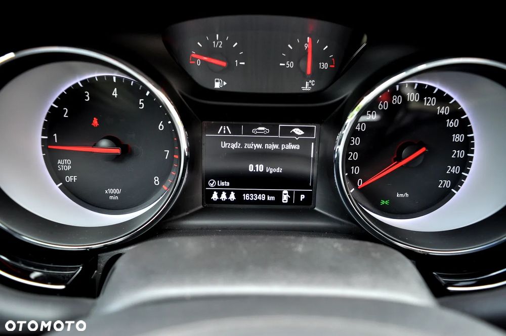 Opel Astra 1.4 T Dynamic S&S - 29