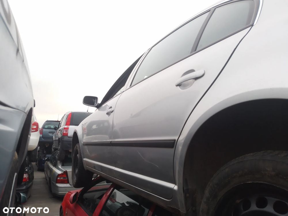 SKODA SUPERB  01-06 1.9 TDI AWX   ZDERZAK PRZÓD PRZEDNI  9102 - 10