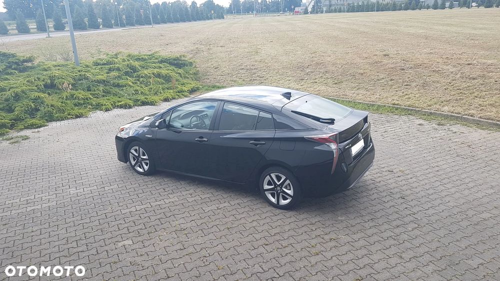 Toyota Prius Hybrid Executive - 4