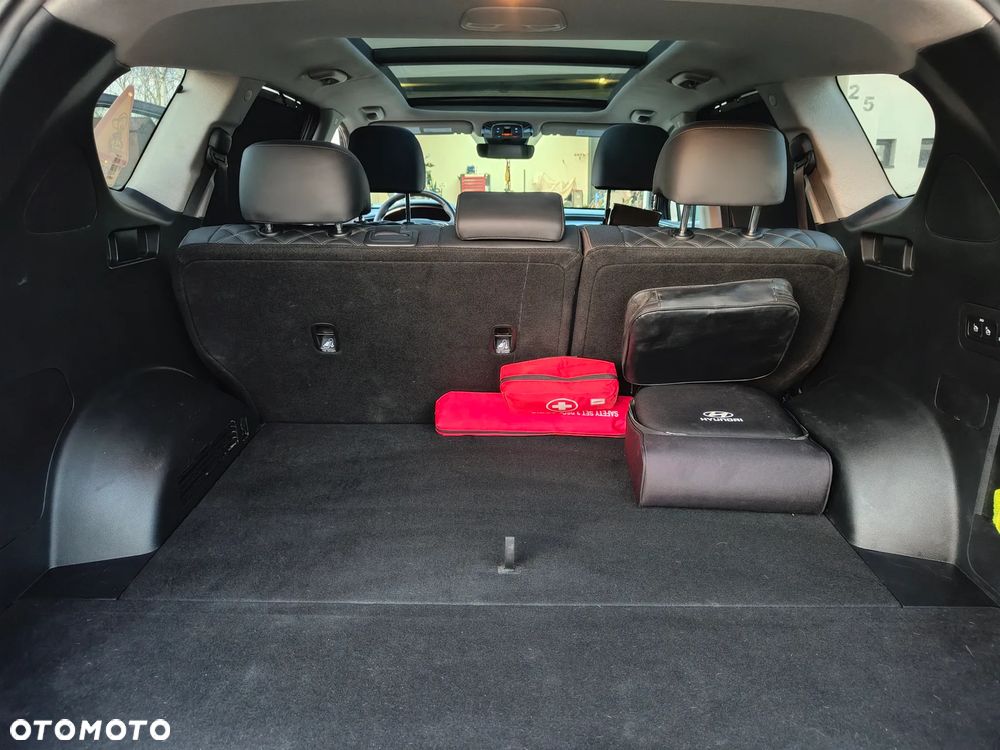 Hyundai Santa Fe - 24