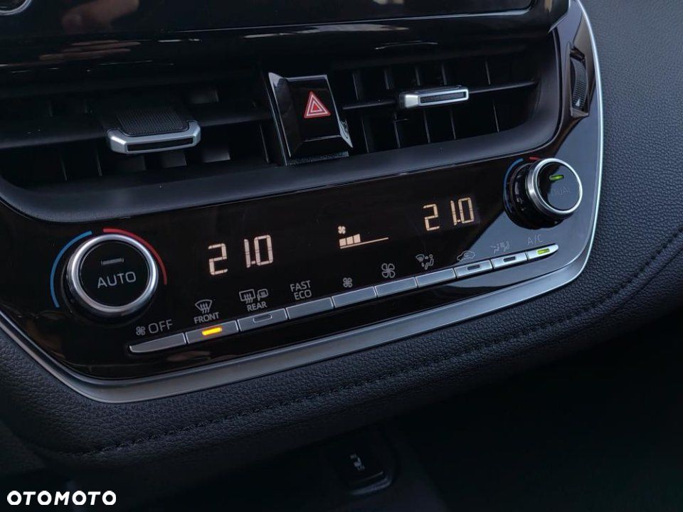 Toyota Corolla - 21