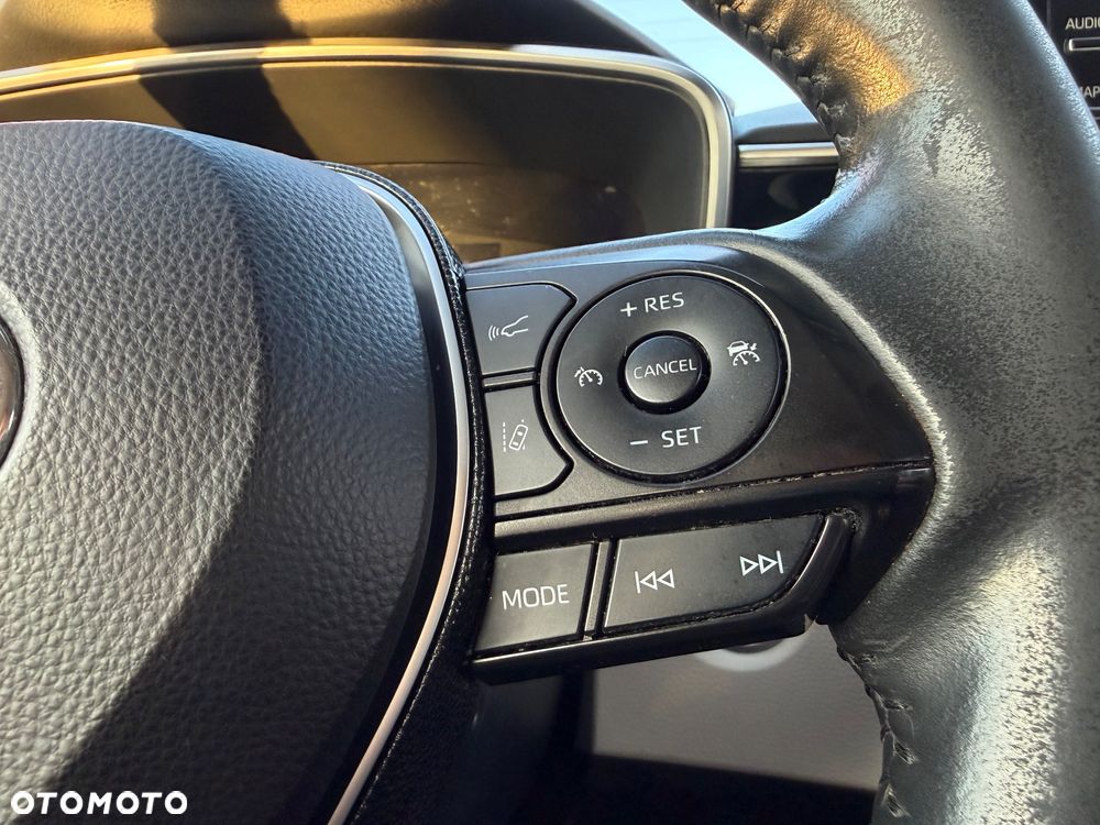 Toyota Corolla 1.8 Hybrid Comfort - 18