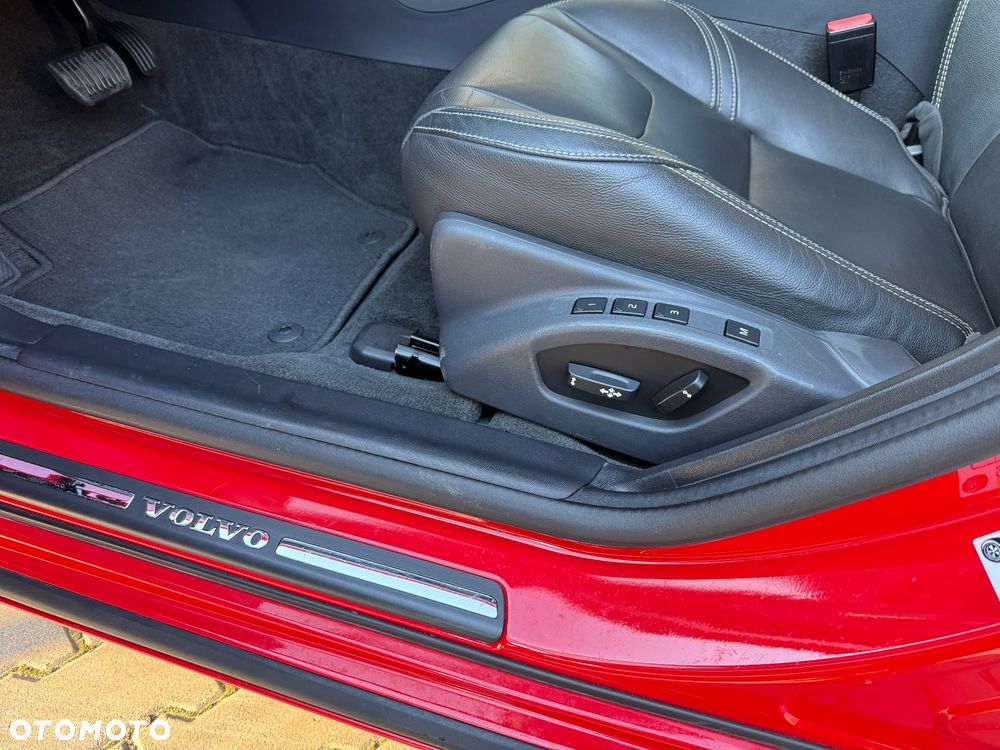 Volvo S60 T5 AWD Geartronic Summum - 25