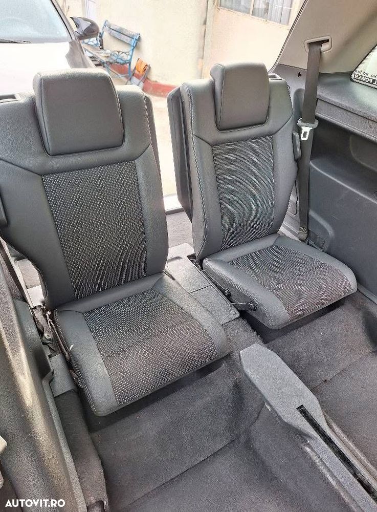 Opel Zafira - 12