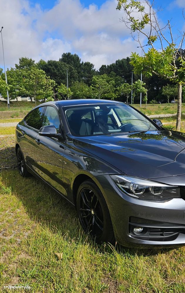 BMW 320 d Sport Line - 4