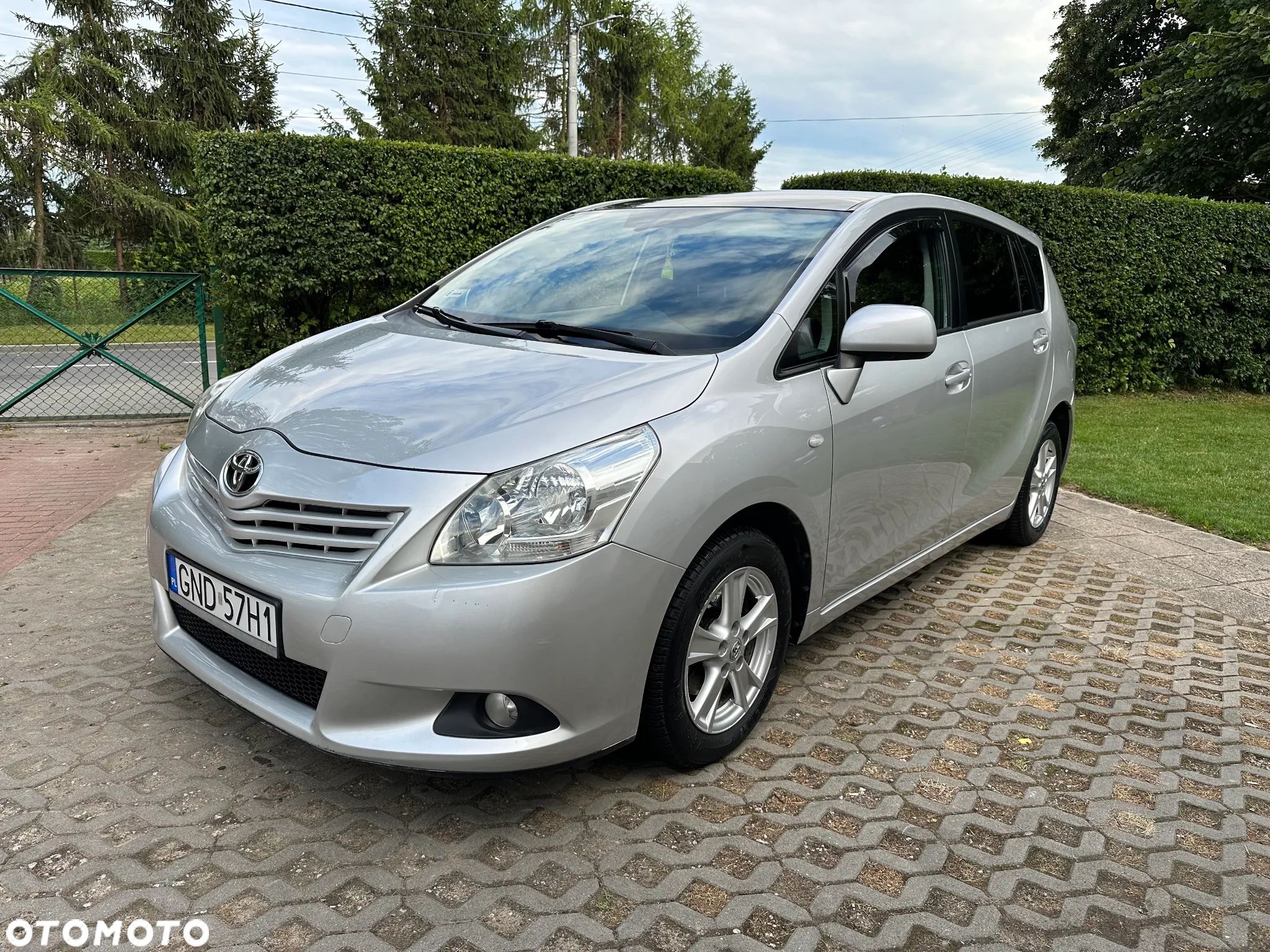 Toyota Verso 2.0 D-4D Luna 7os - 1