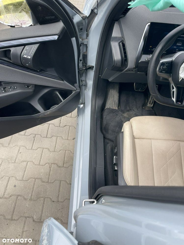 BMW X3 xDrive20 mHEV - 9