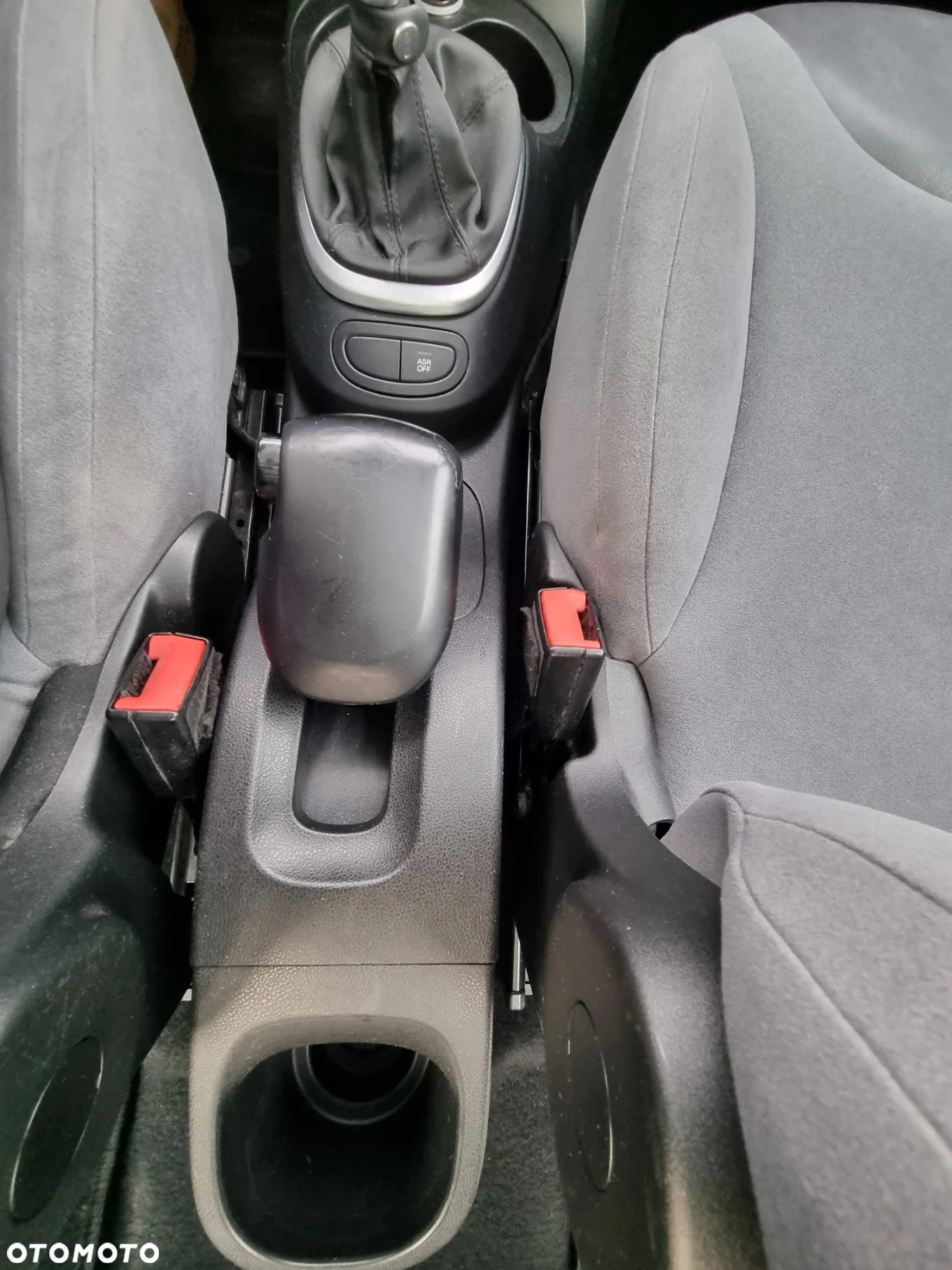 Fiat 500L 1.4 16V Urban - 12