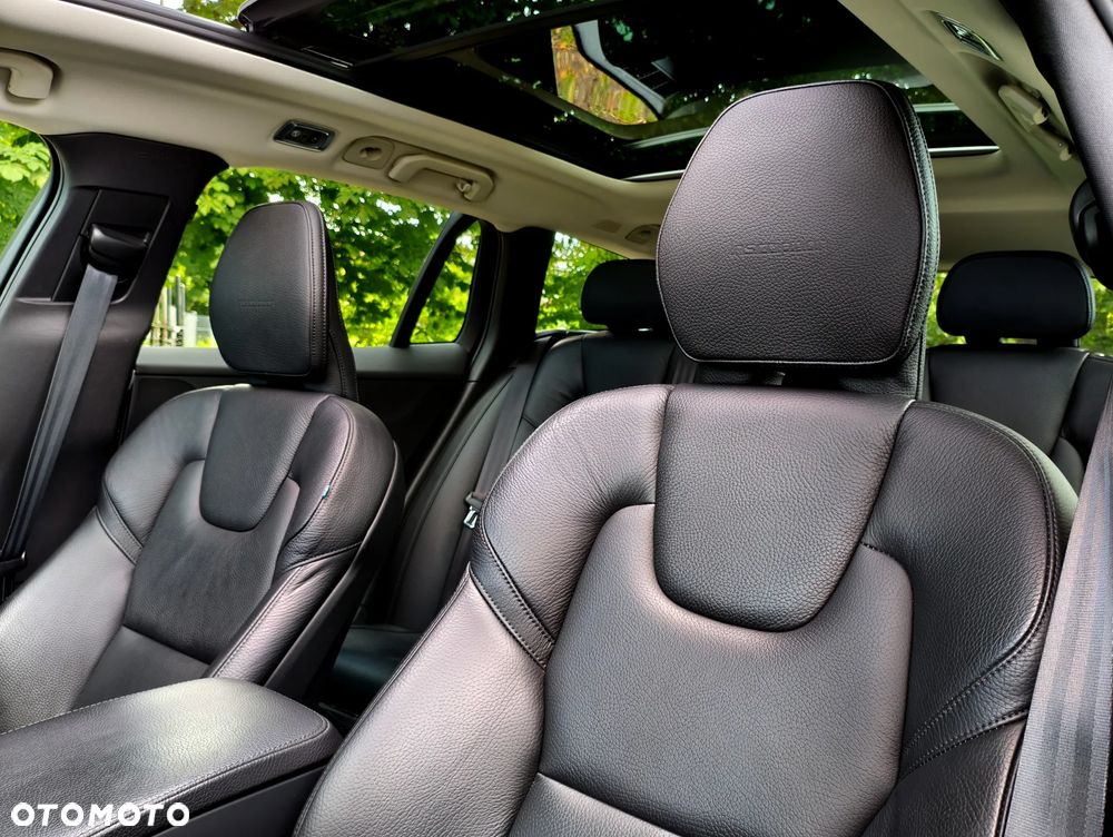 Volvo V60 T8 AWD Twin Engine Geartronic Inscription - 35