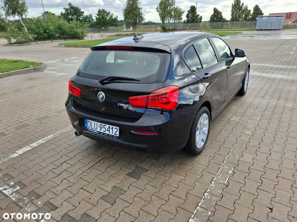 BMW Seria 1 116d - 4