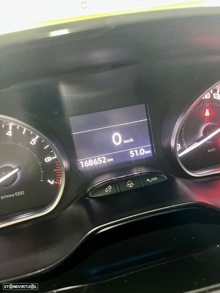 Peugeot 208 1.2 VTi Allure - 10