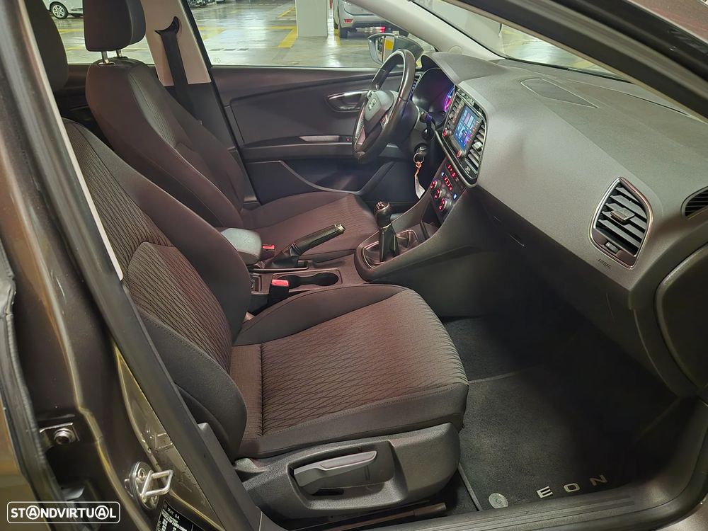 SEAT Leon ST 1.6 TDI Style Ecomotive - 34