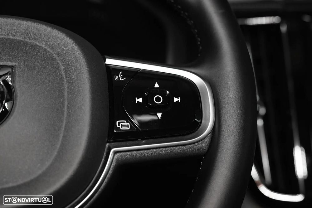 Volvo XC 60 T8 AWD Plus Black Edition - 8