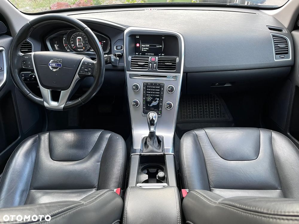 Volvo XC 60 D4 AWD Summum - 10