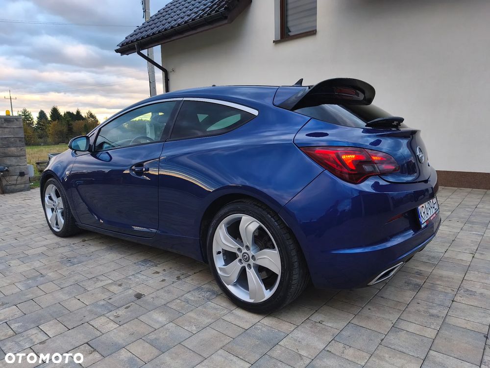 Opel Astra IV GTC OPC - 7