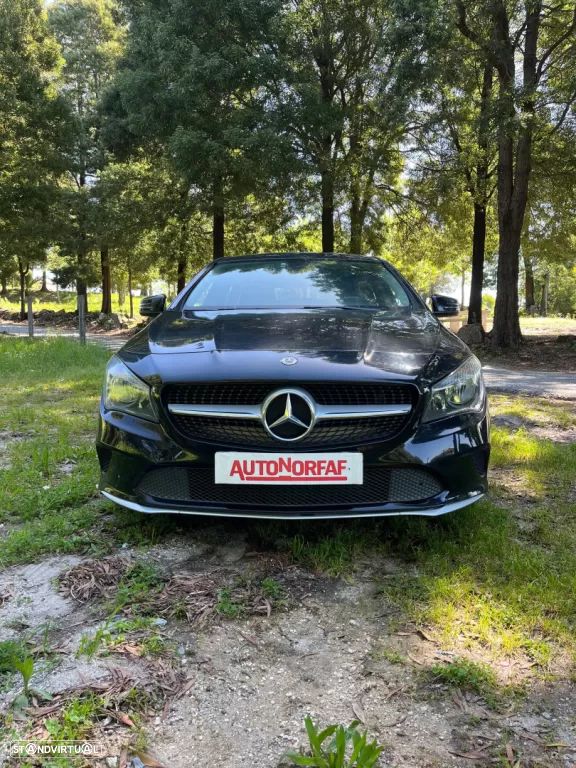 Mercedes-Benz CLA 180 d Shooting Brake Aut. - 2