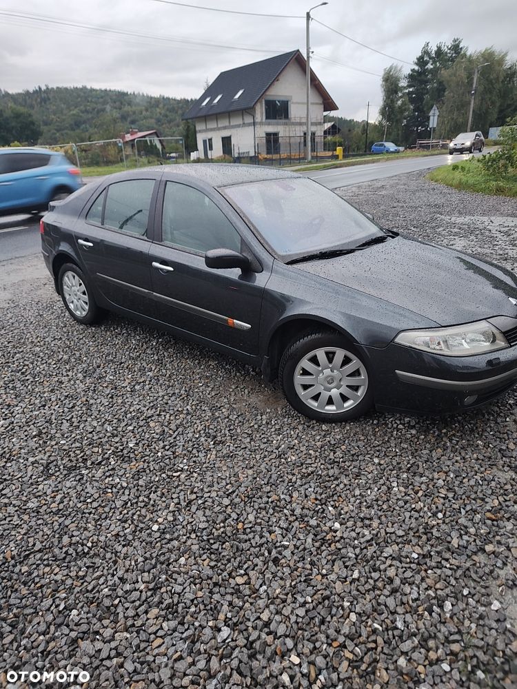 Renault Laguna - 1