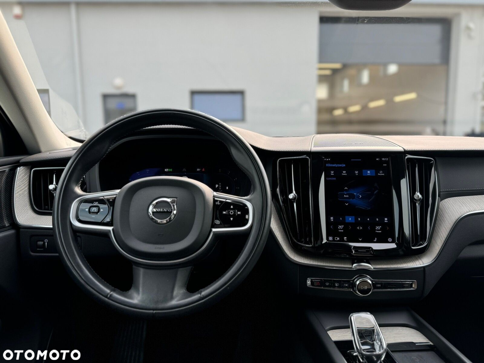 Volvo XC 60 - 35