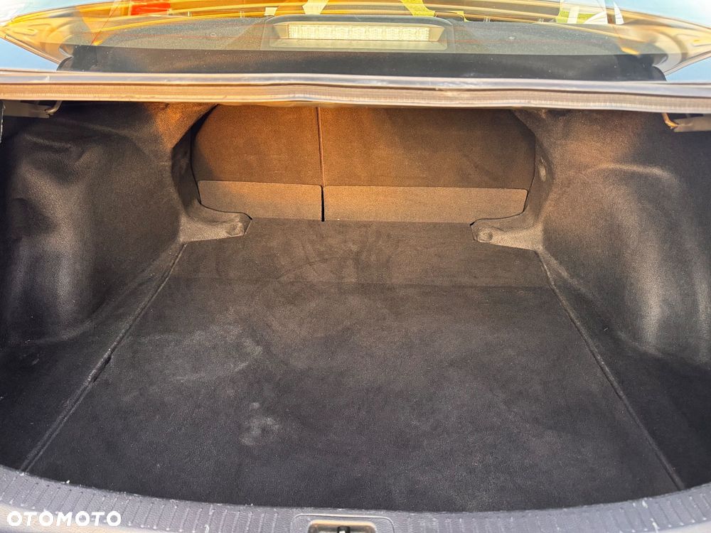 Toyota Corolla - 7