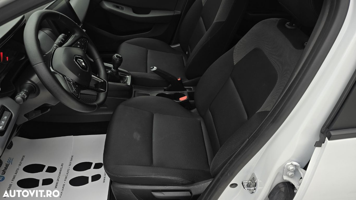 Renault Clio - 12