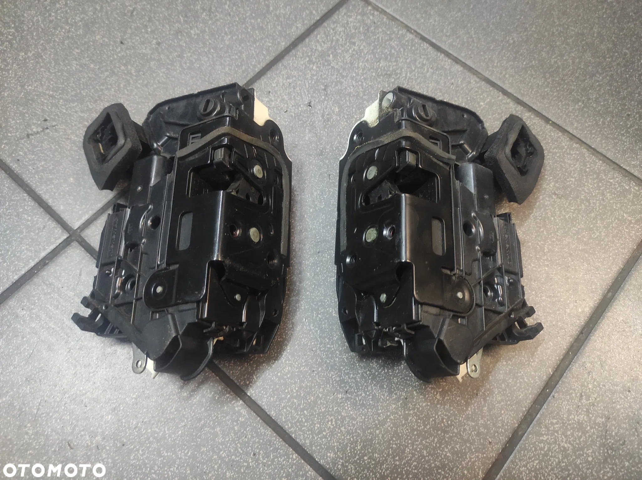 ZAMEK DRZWI TYŁ TYLNY LEWY PRAWY VW POLO 5 6R4839016A 6R4839015A WYSYŁKA !!!! - 2