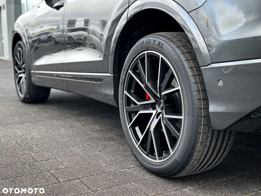 Audi Q8 - 6