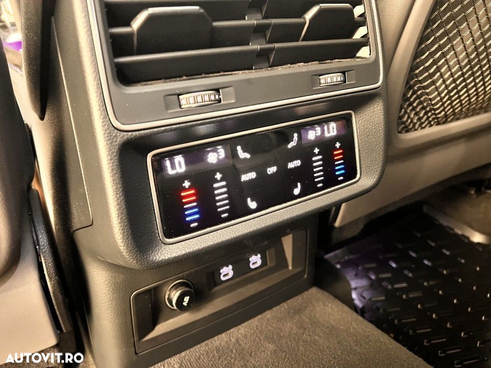 Audi SQ8 - 12
